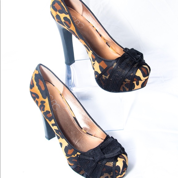 Heels - Picture 2 of 4